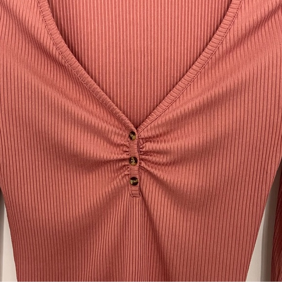 Rue21 Ribbed Long Sleeve V Neck Top, Pink Button Vneck Shirt with Sleeves Rib - Picture 5 of 8